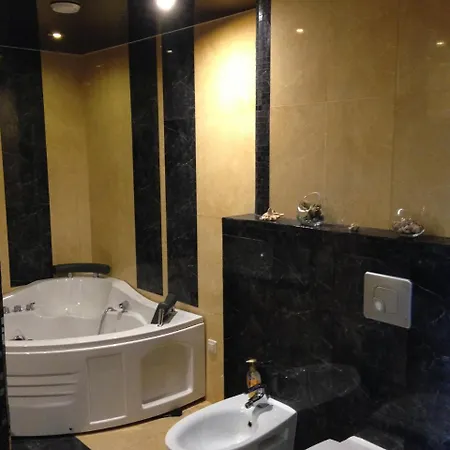 Appartement Triplex Jacuzzi *
