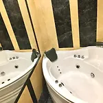 Triplex Jacuzzi شقة